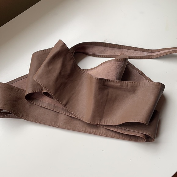 Italian handcrafted leather belt